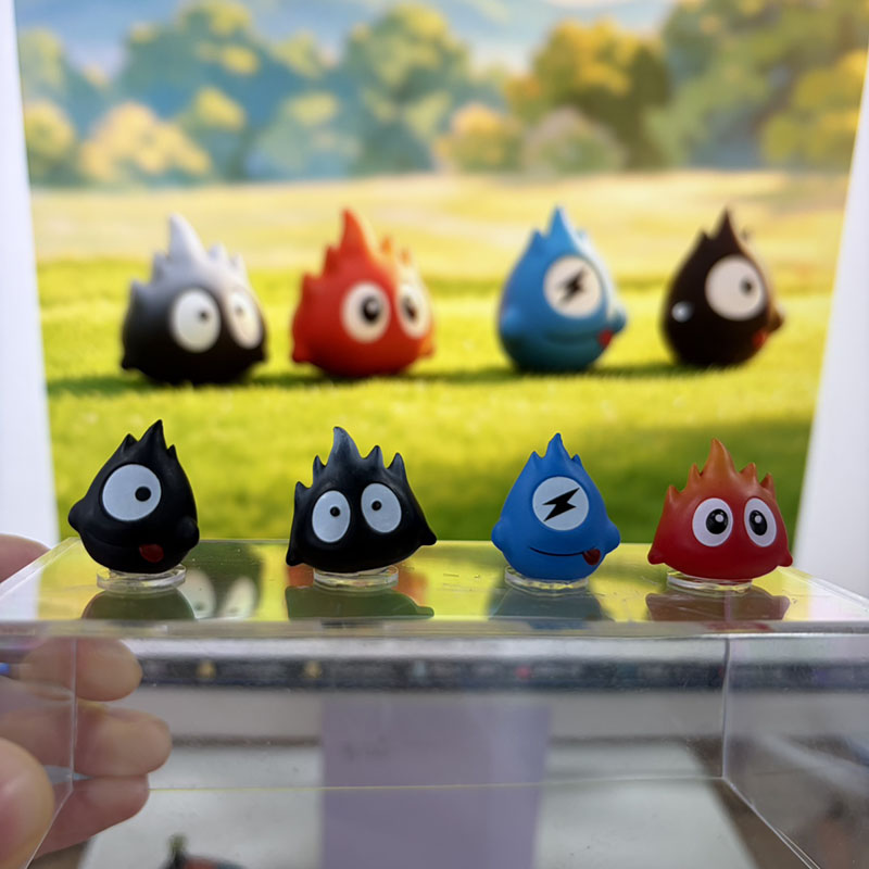 Desk Setup Nature - 2cm Cute Mini Coal Ball Elf
