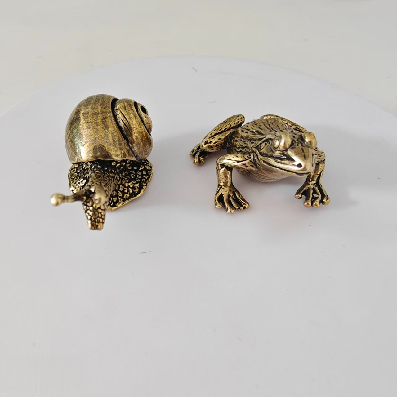 2 pieces of brass frog and sna - Desk Setup Nature ulasan dan harga