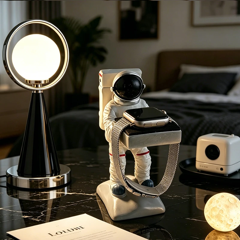 Creative Astronaut Resin Watch - Desk Setup Apple ulasan dan harga