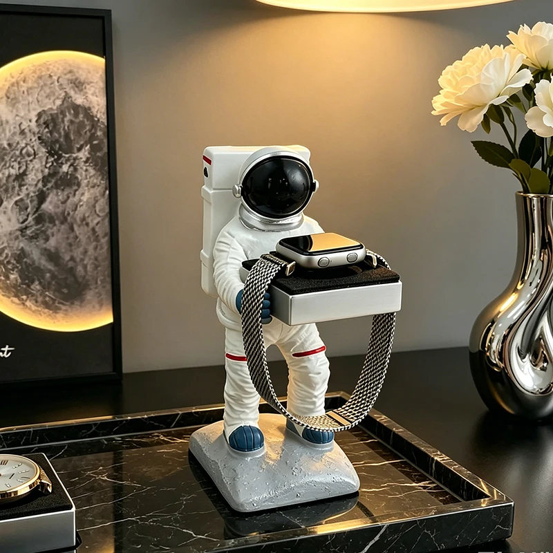 Creative Astronaut Resin Watch - Desk Setup Apple ulasan dan harga
