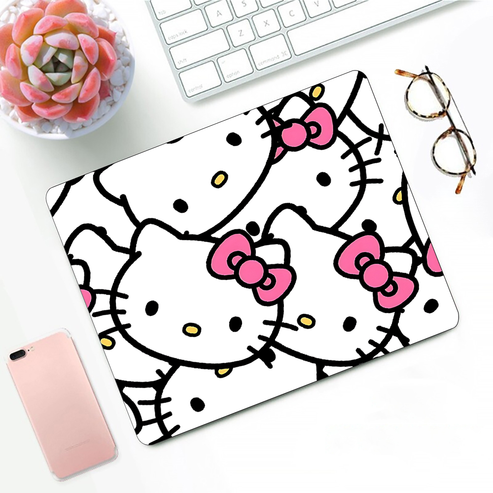 Cute pink anime Hello Kitty Ga - Desk Setup Anime ulasan dan harga